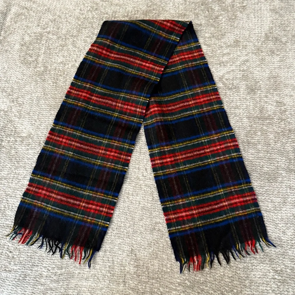 Black Stewart Tartan Wool‎ Scarf Red Plaid Fringe Classic Winter Holiday Unisex